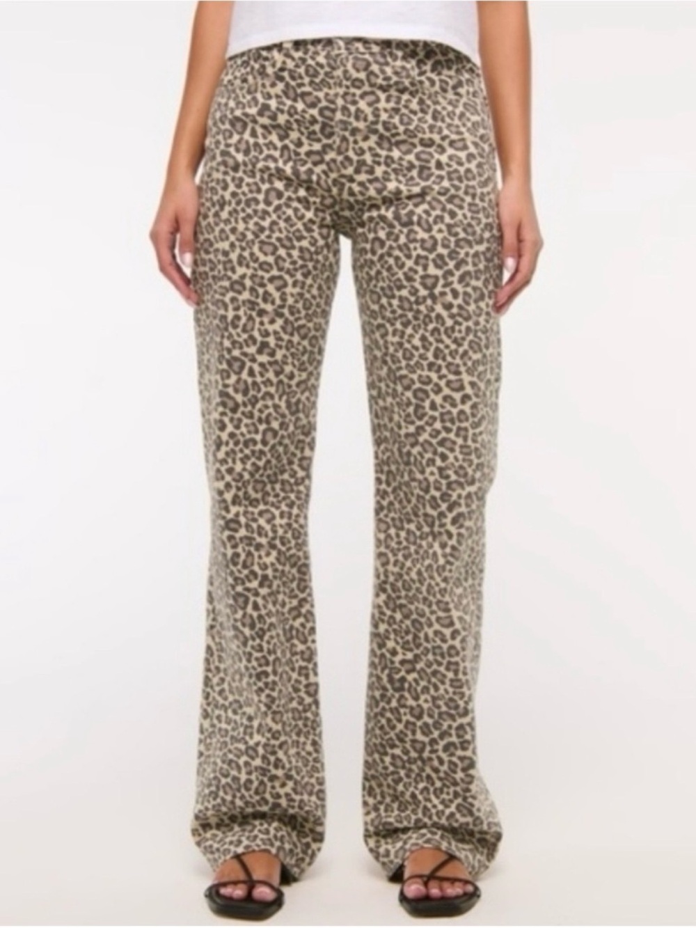 Abercrombie 90’s curve love high rise relaxed cheetah jeans